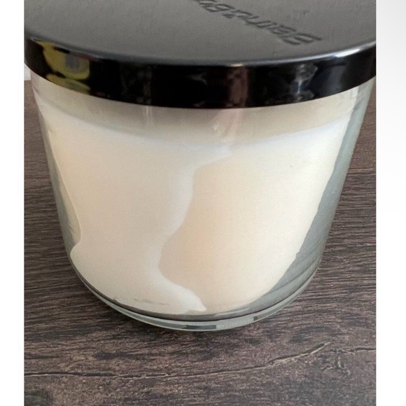 Bath & Body Works Stress Relief Aromatherapy Candle - Picture 4 of 5